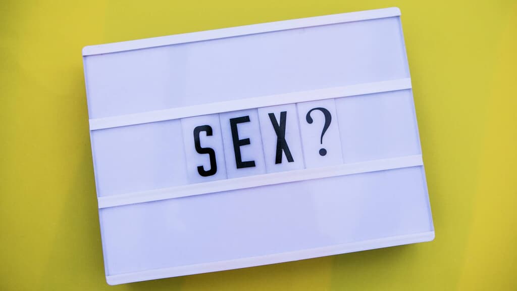 +18 Sorular Sevgiliye, Eşe, Flörte Sorulacak Cinsel Sorular